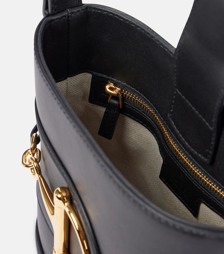 Gucci 73 Small Leather Bucket Bag In Black