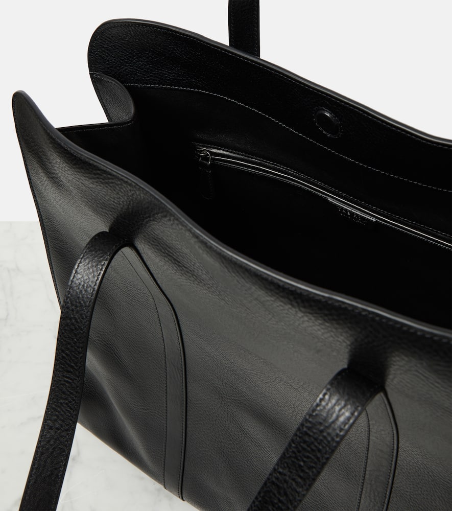 The Row Ben Leather Tote Bag In Black