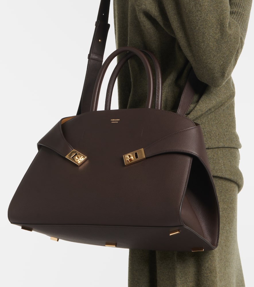 Ferragamo Hug Medium Leather Tote Bag In Brown
