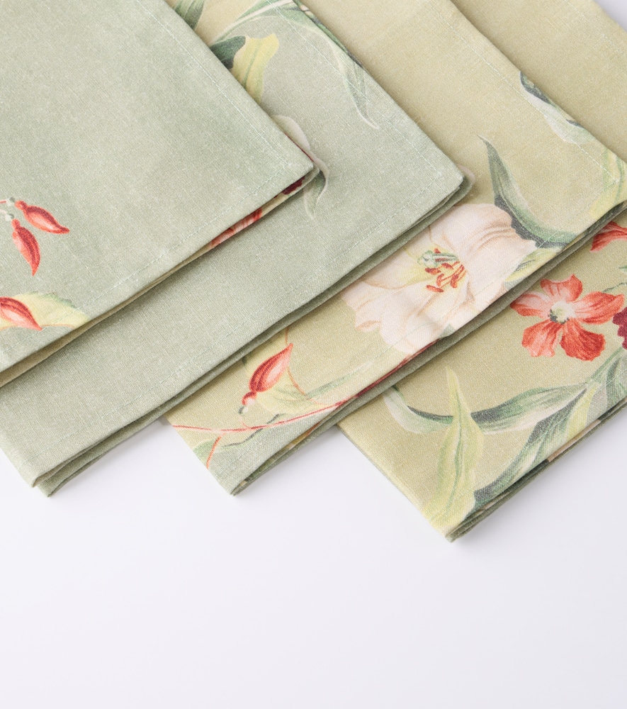 Cabana Ibiscus Set Of 4 Linen Napkins In Green