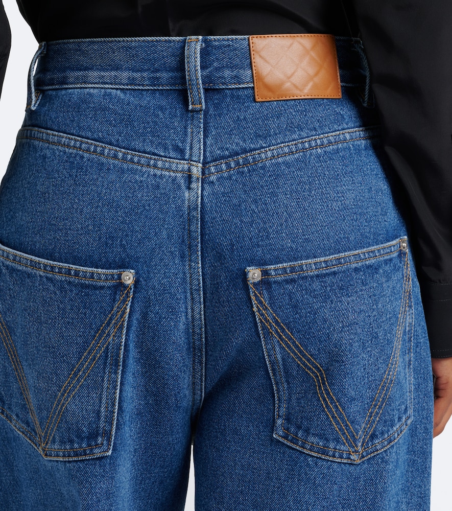 Barrel-Leg Jeans