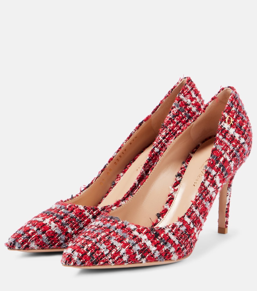 Bouclé Pumps