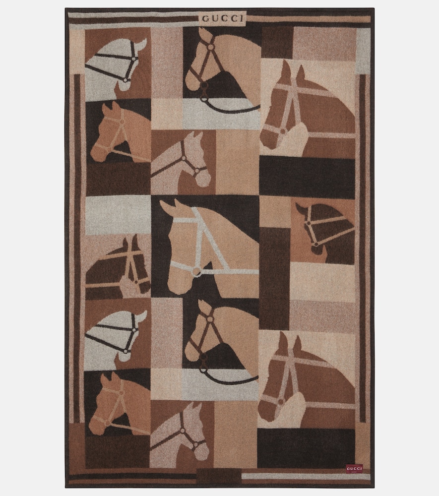 Jacquard wool and cashmere blanket