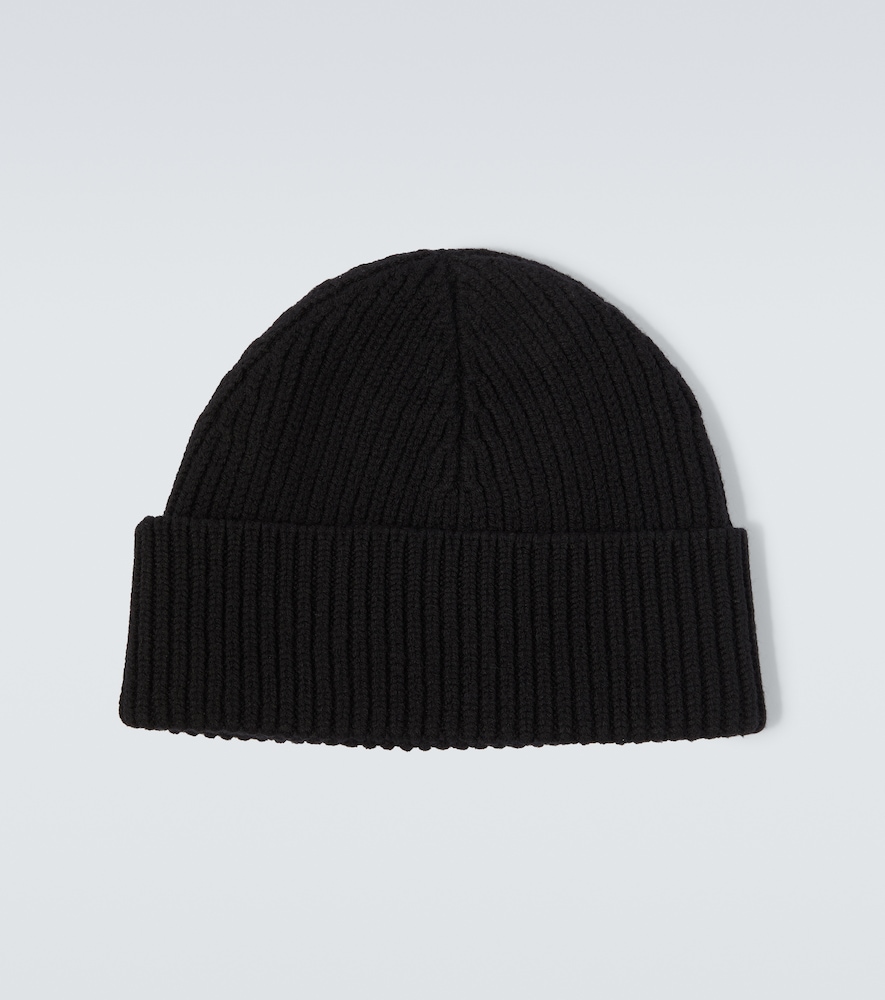  Ami Paris Ami Paris Ami De Cåur Virgin Wool Beanie 