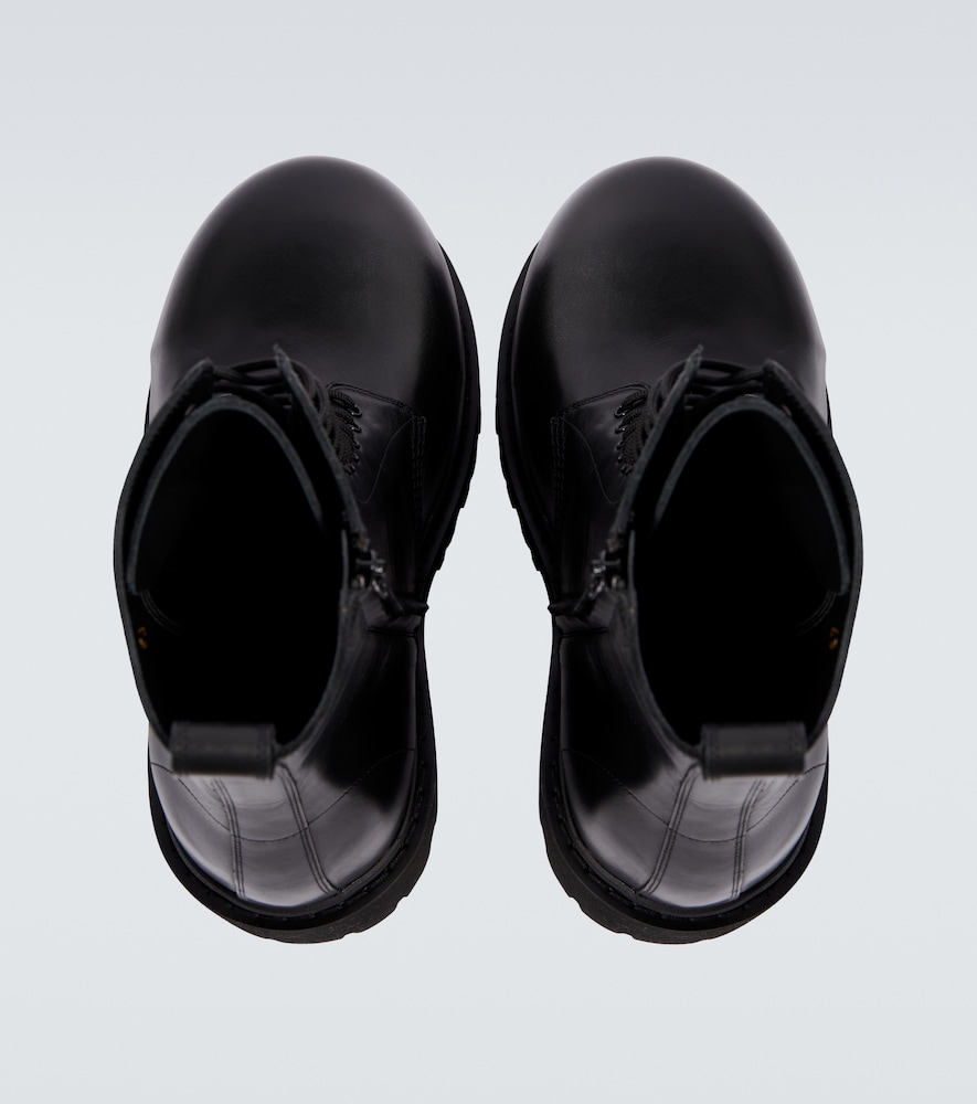  Balenciaga Balenciaga Schnürstiefel Stomper Aus Leder 
