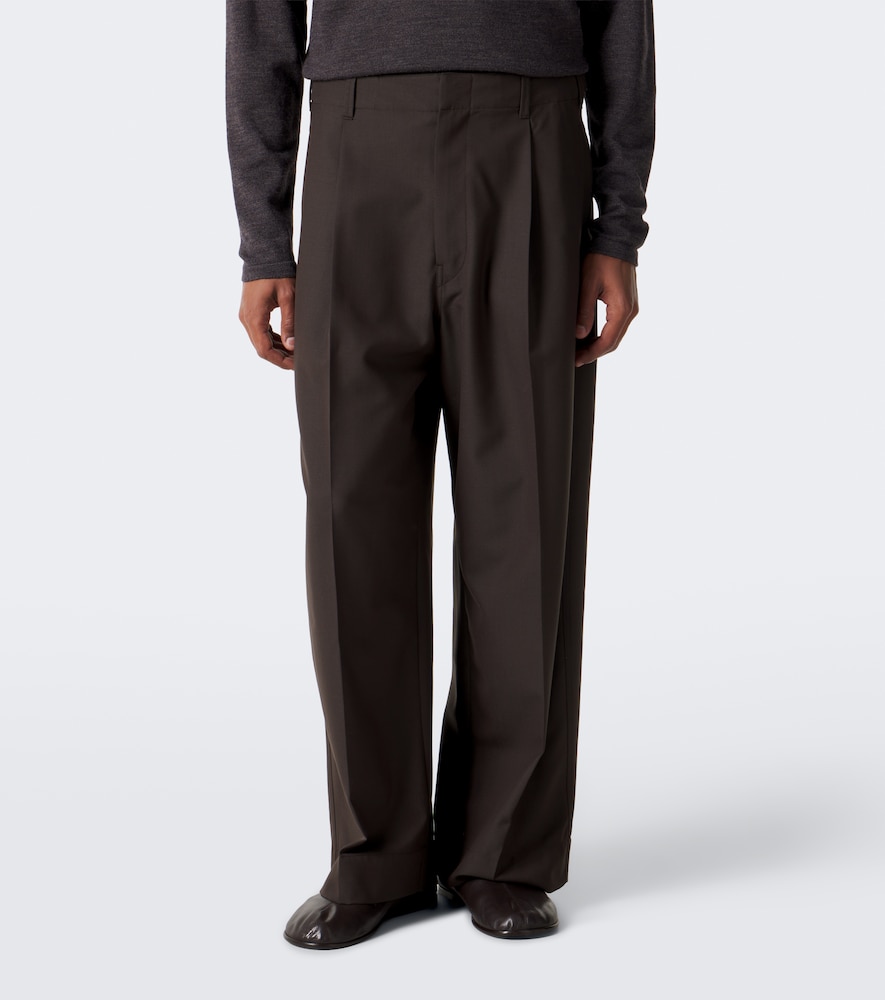 Pleated Straight Pants