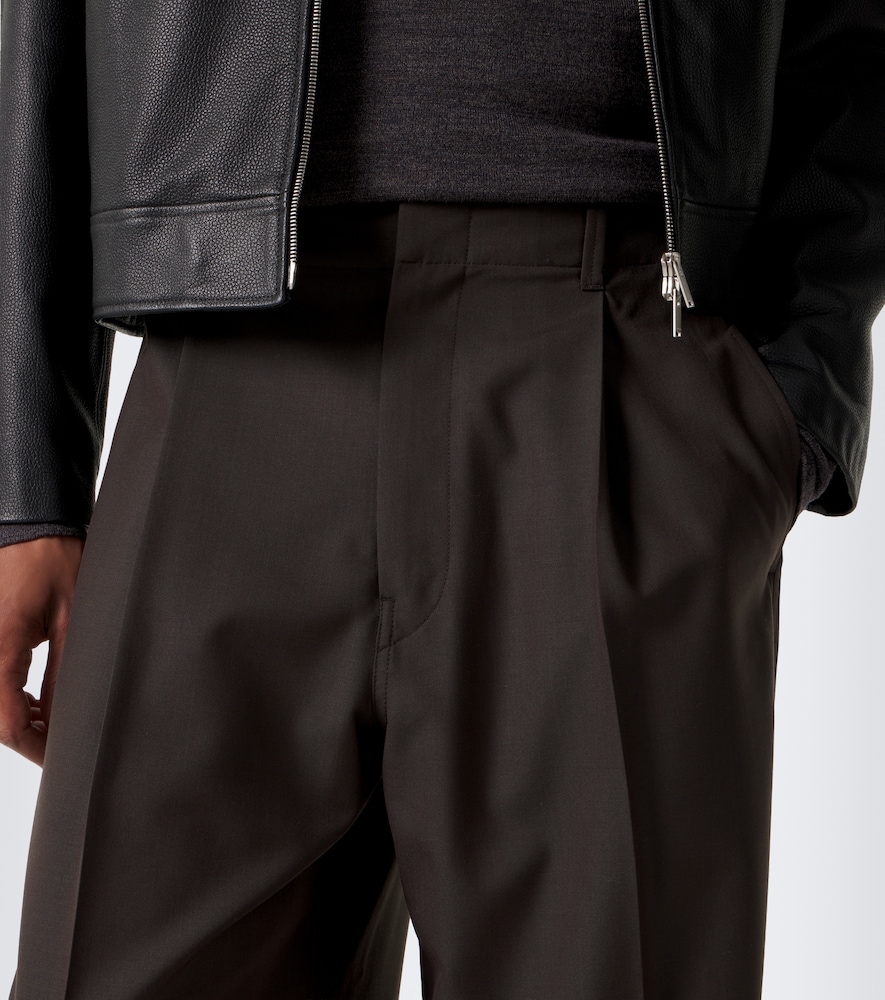 Pleated Straight Pants