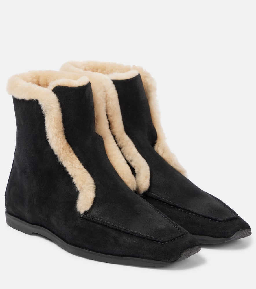 Shearling-lined leather ankle boots