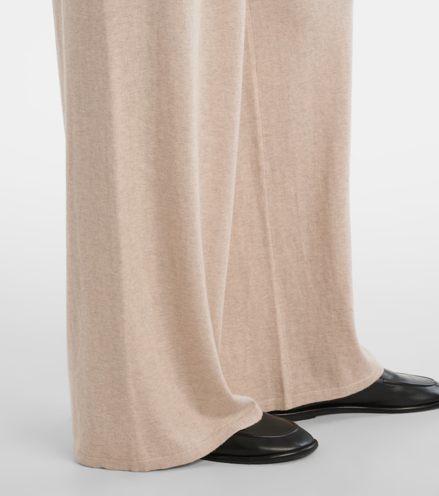 Lisa Yang Elastic Waist Casual Pants In Beige