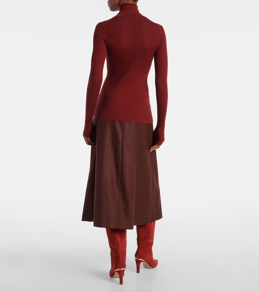 Gabriela Hearst Peppe Cashmere And Silk Turtleneck In Red