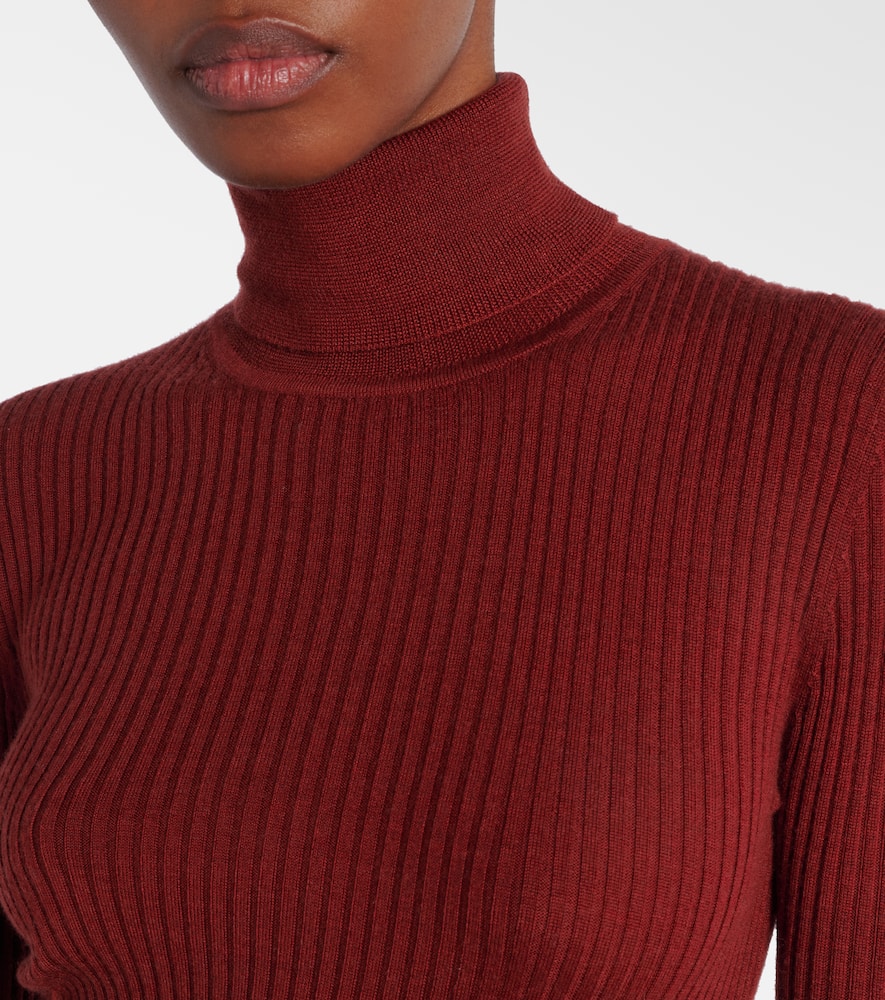 Gabriela Hearst Peppe Cashmere And Silk Turtleneck In Red
