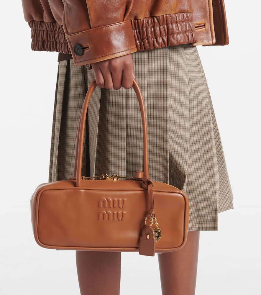 Miu Miu Tote Beau Aus Leder In Braun