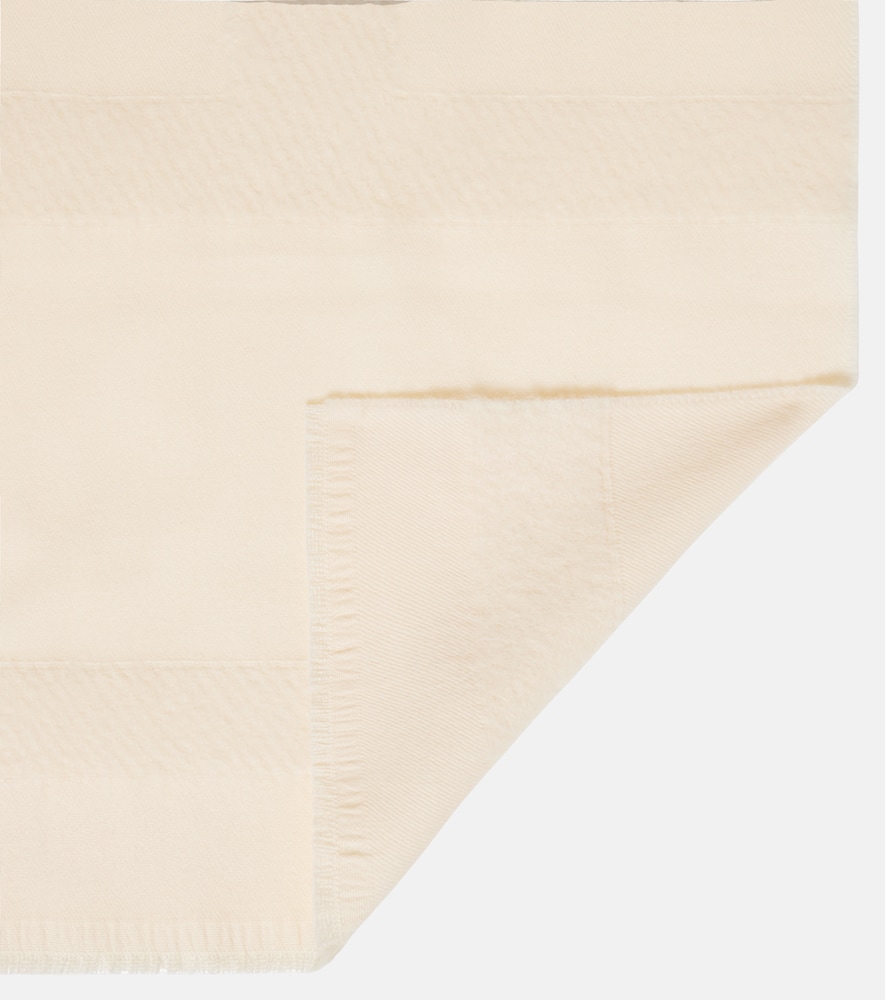  Toteme Toteme Schal Monogram Aus Einem Wollgemisch 