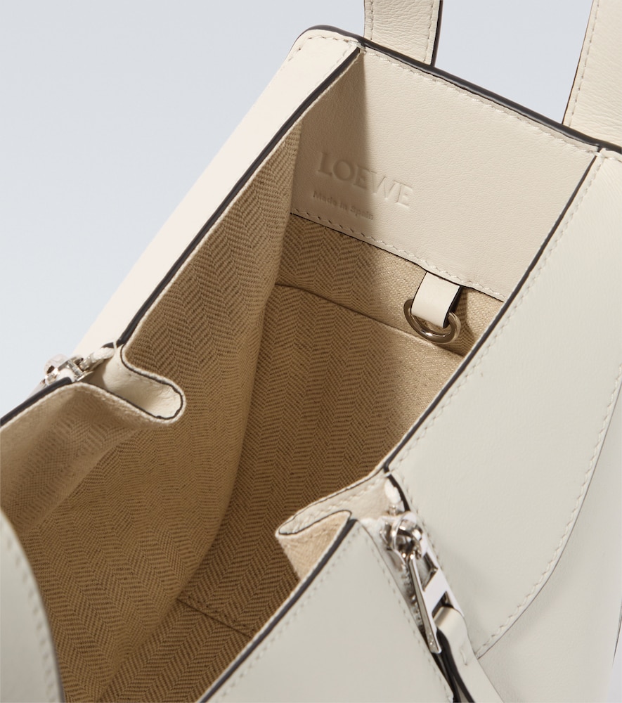  Loewe Loewe X Louis Wain Hammock Leather Top-handle Bag 