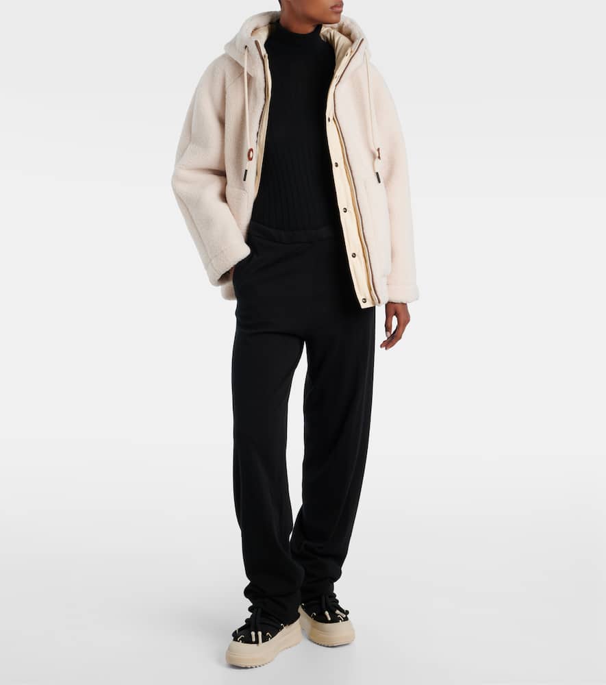 Moncler Yushan Reversible Teddy Short Padded Jacket In White