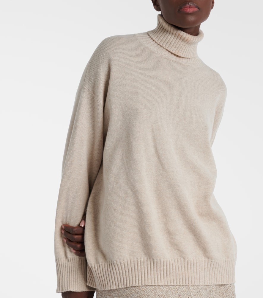 Brunello Cucinelli Cashmere Turtleneck Sweater In Brown