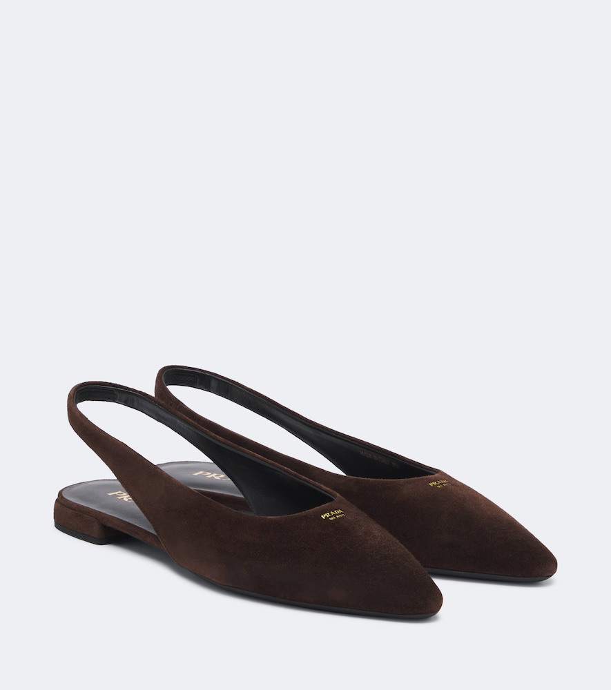 Prada Chaussures slingback en daim 870 €