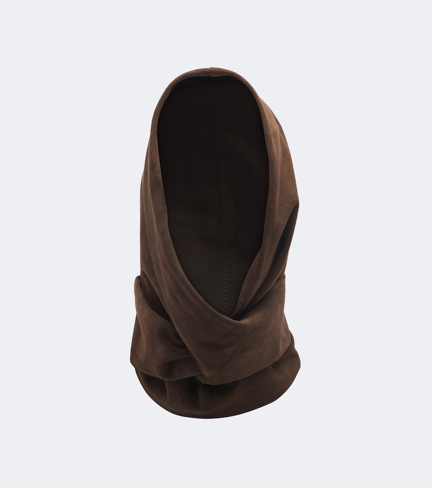 Cappuccio in suede