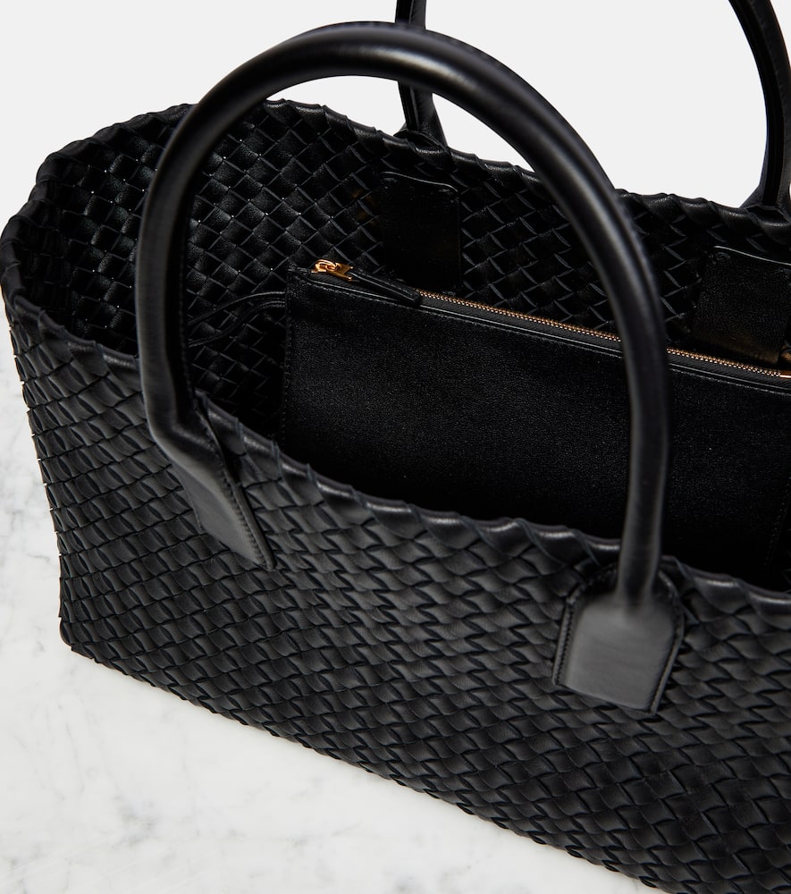 Bottega Veneta Cabat Small Leather Tote Bag In Black-gold