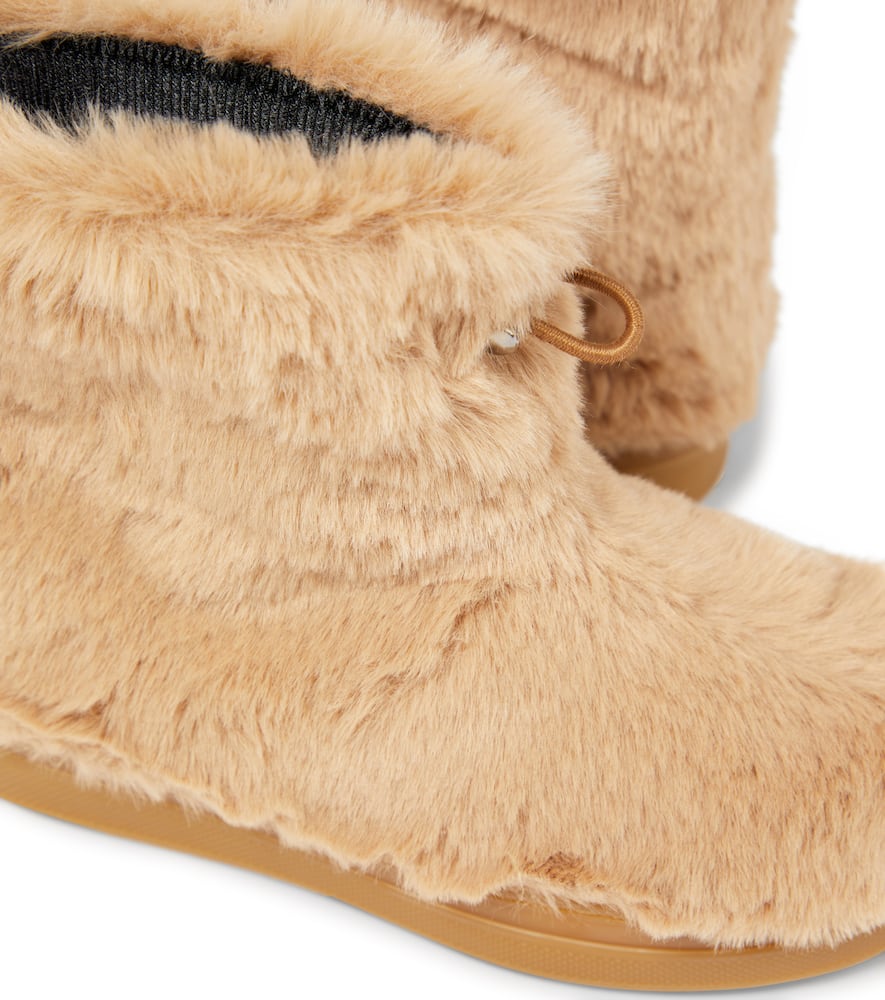 Il Gufo Faux Fur Ankle Boots In Beige