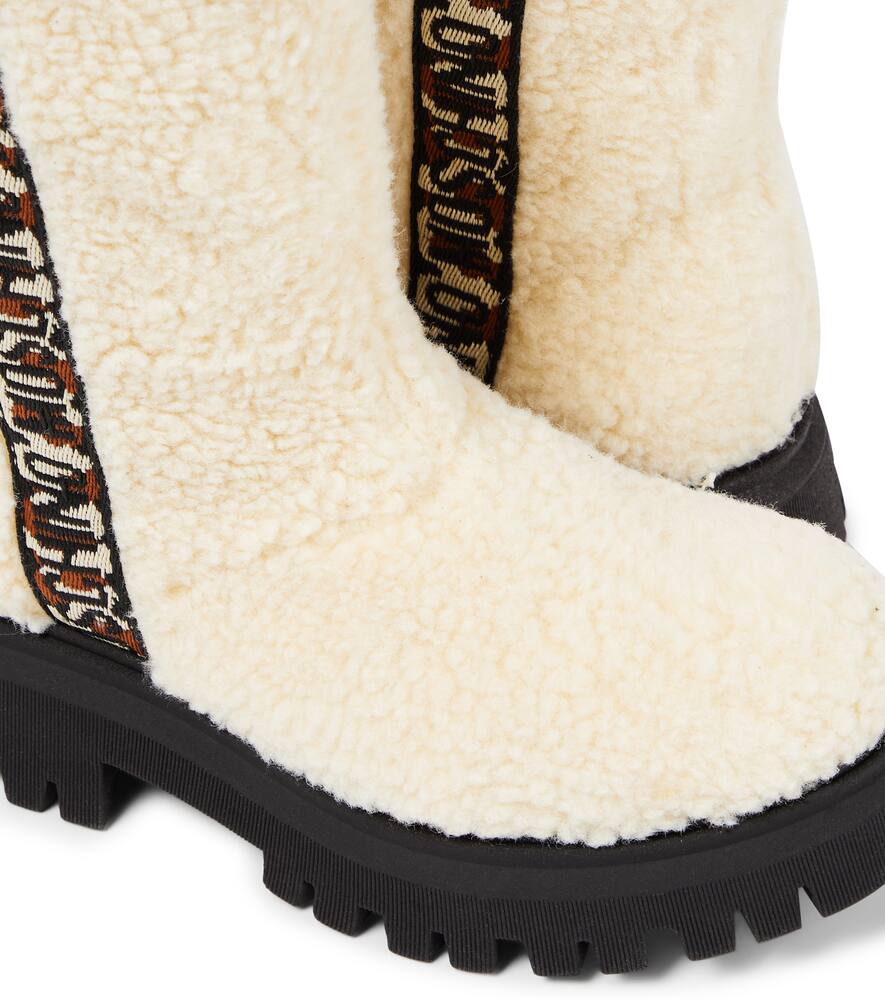 Moschino Logo Teddy Boots In Weiss