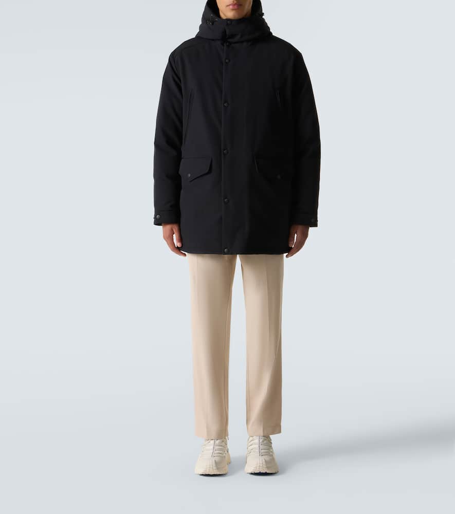 Moncler Mens Black Livradois Logo-patch Down Parka Jacket In Black