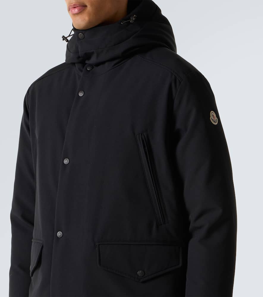 Moncler Mens Black Livradois Logo-patch Down Parka Jacket In Black