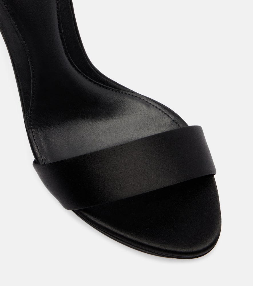 Alexander Mcqueen Jewel Embellished Satin Platform Sandals In Black