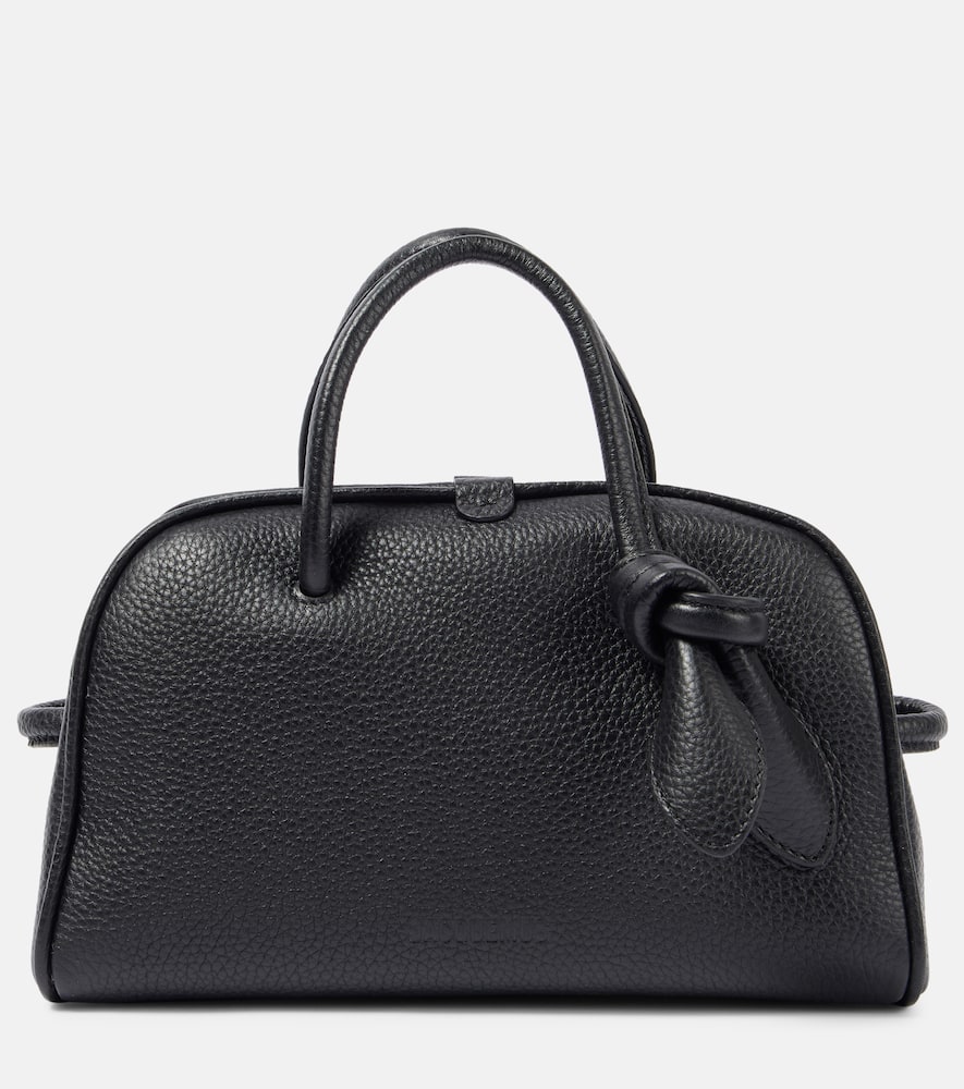 https://img.mytheresa.com/1000/1000/95/jpeg/catalog/product/c6/P01004932.jpg