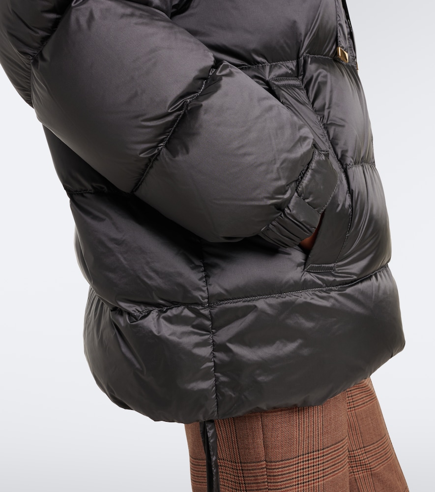 Hooded Down Jacket