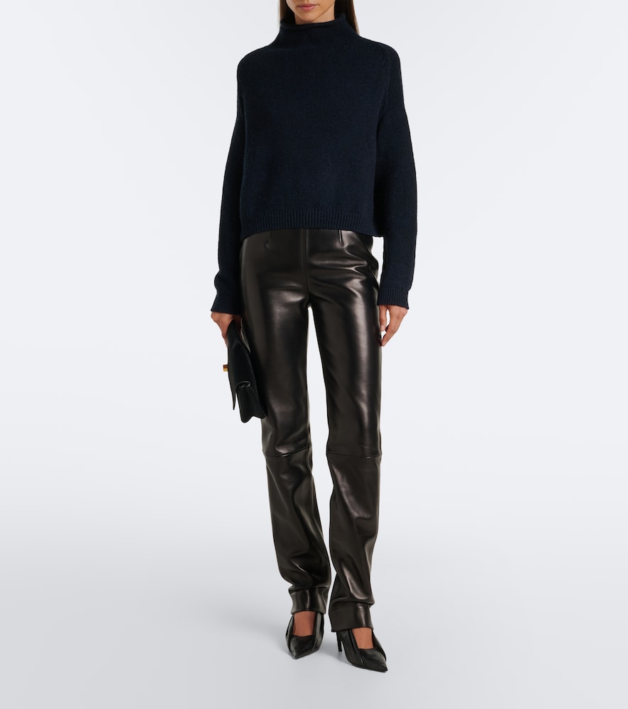 Marke Cashmere Turtleneck Sweater