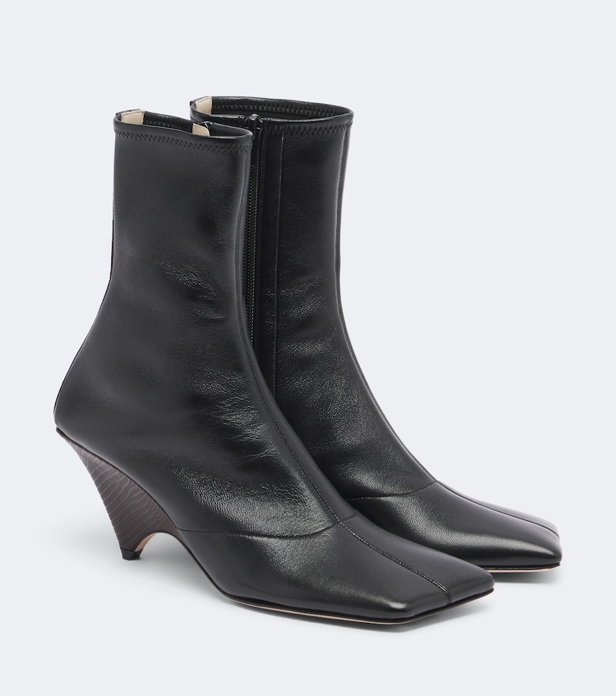 Edge Ankle Boots
