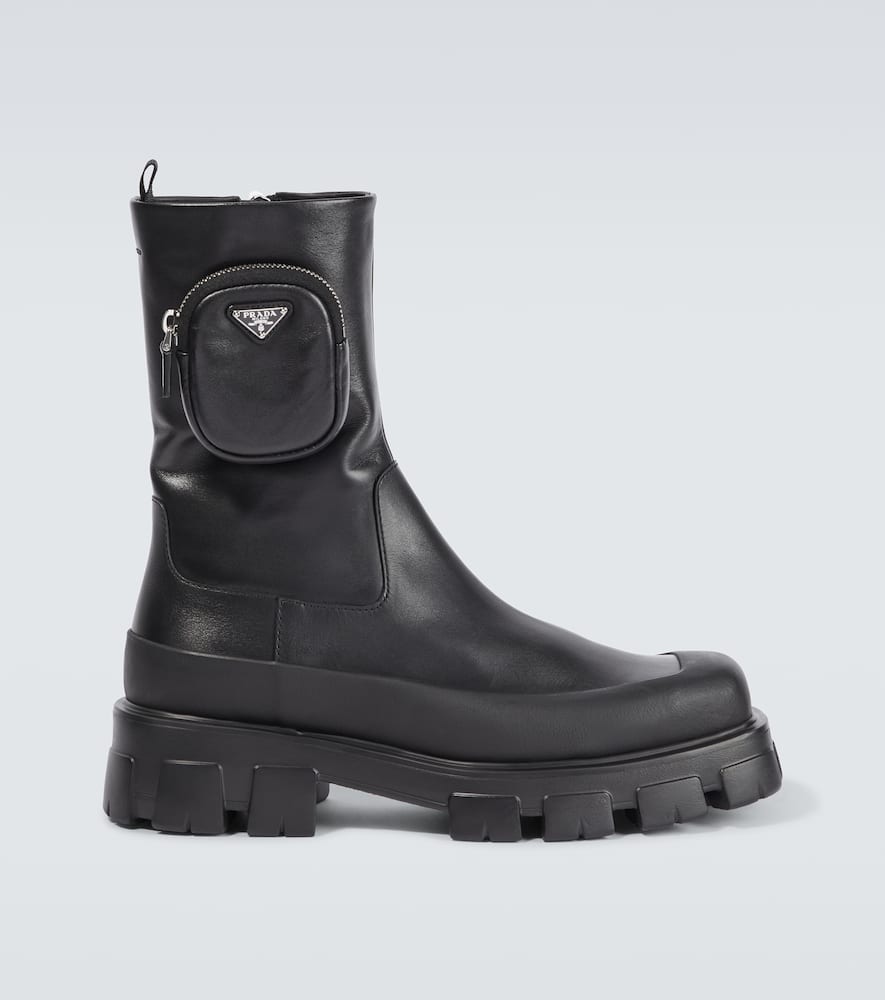 Prada Cai Xukun Also Decorates Small Bags Of Military Style Boots With Ankle Wrapping. In Black
