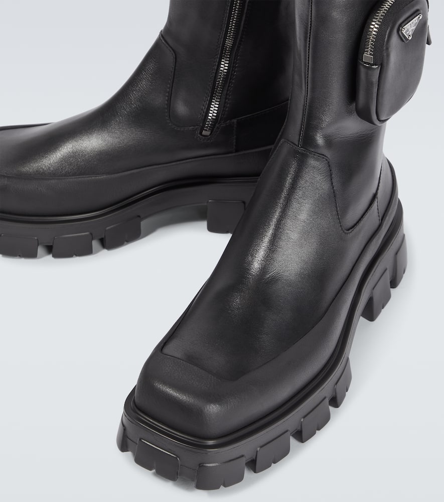 Prada Cai Xukun Also Decorates Small Bags Of Military Style Boots With Ankle Wrapping. In Black