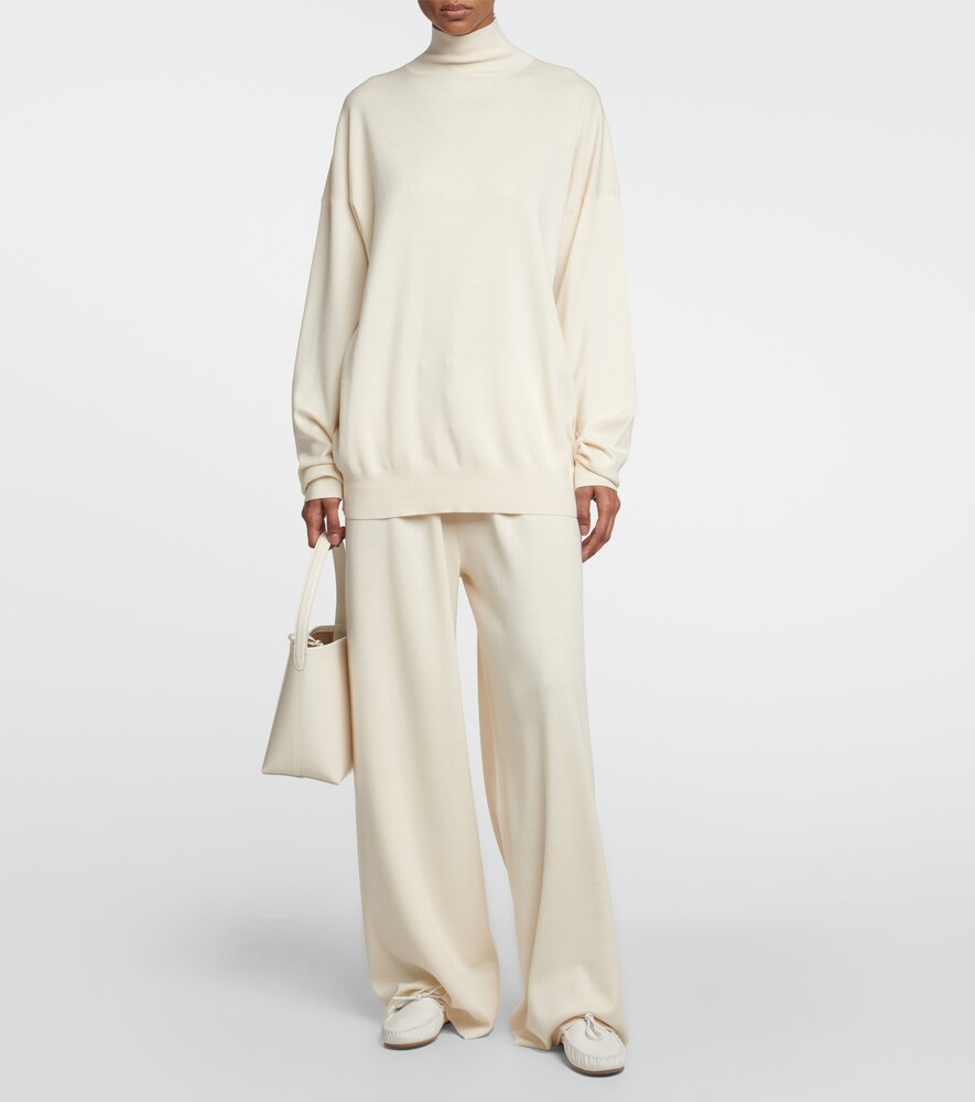  The Row The Row Lucca Leather Moccasins 