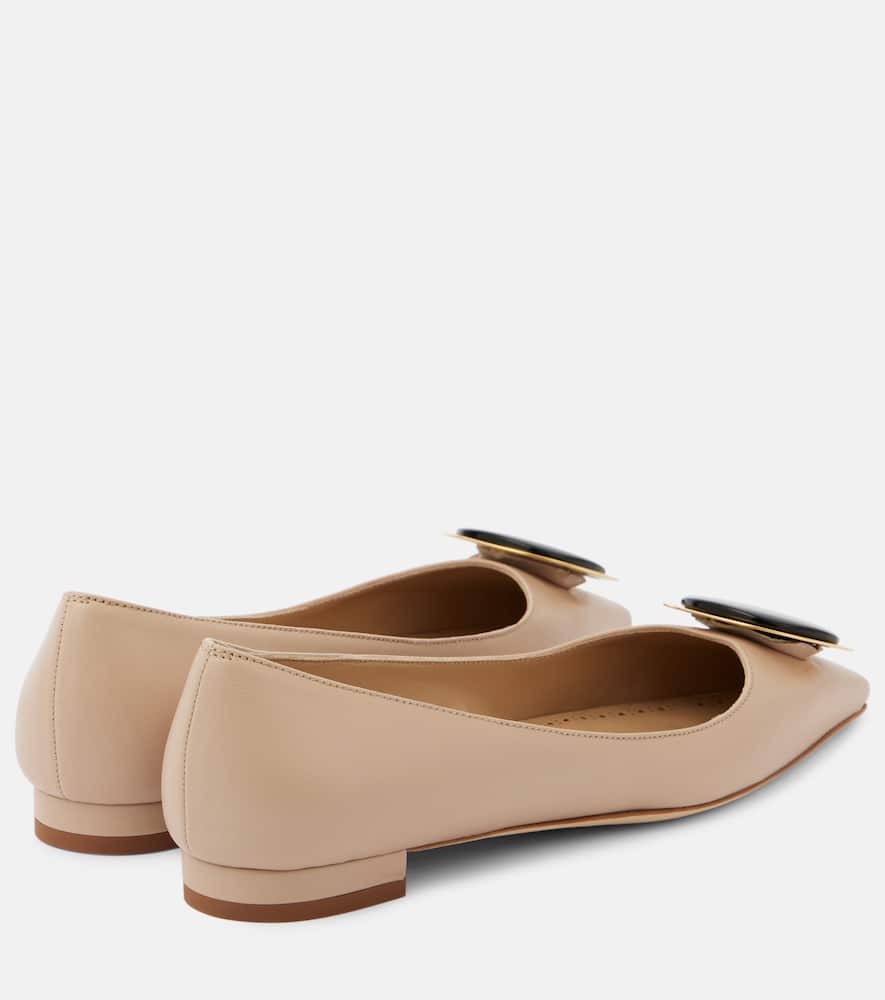 Manolo Blahnik Chiaran Leather Ballet Flats In Beige