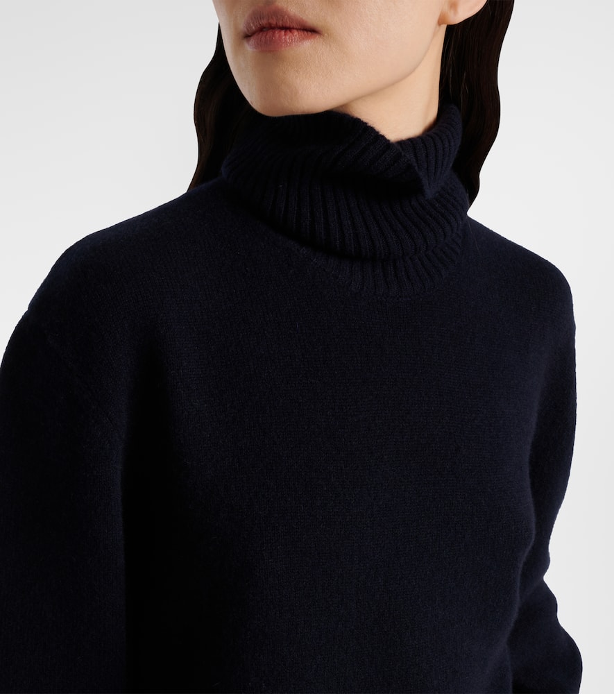 Totême Cashmere Turtleneck In Blue