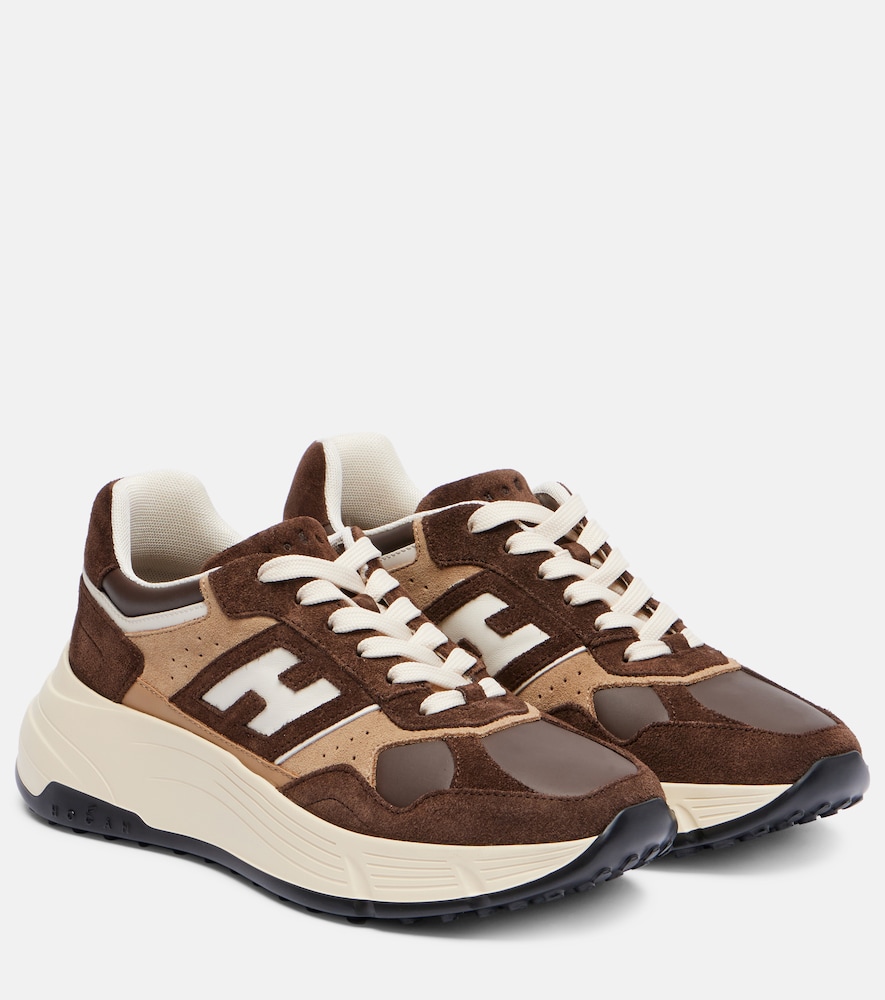 Hogan Baskets H669 en daim et cuir 376 €