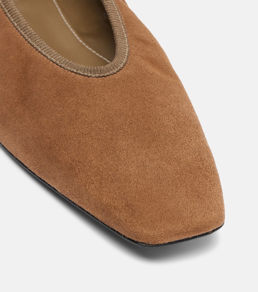 Totême Suede Ballet Flats In Brown
