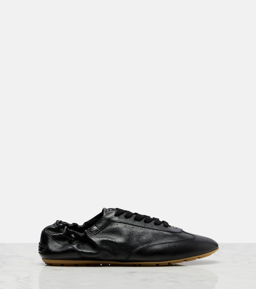 Lewis Sneakers