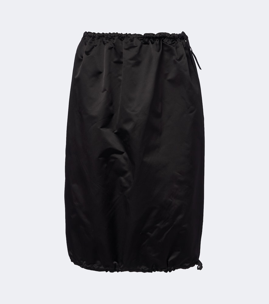 Prada Jupe midi en satin de soie 1450 €