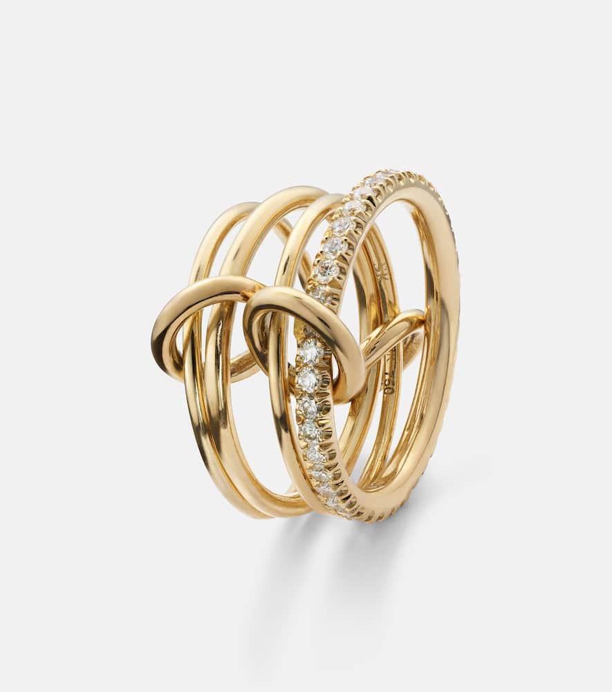 Shop Spinelli Kilcollin Pisces Pavé 18kt Gold Ring With Diamonds In Yellow Gold