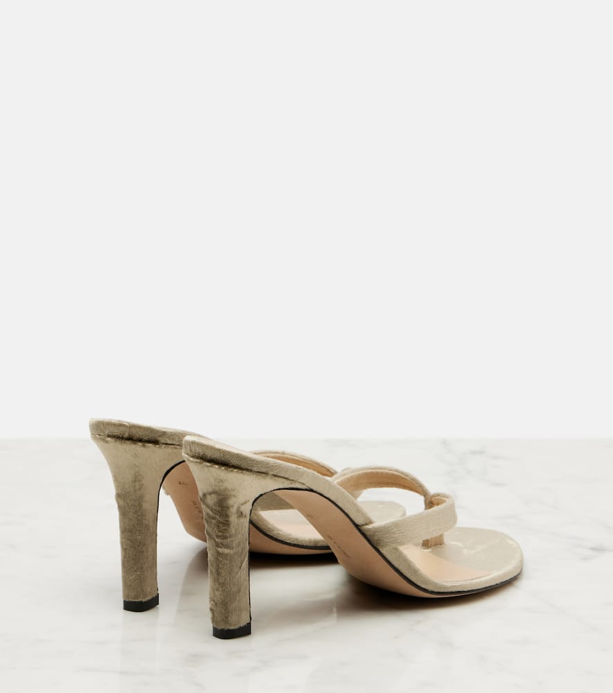 The Row Sacha Leather Thong Sandals In Gold