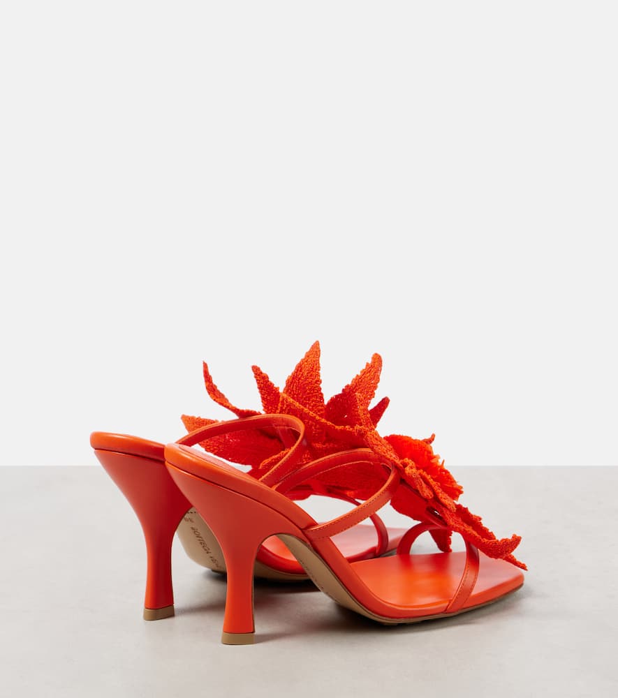 サンダル・ミュール BOTTEGA VENETA ORANGE LEATHER ADAM SANDALS Bottega Veneta Adam Flower-detailed Leather Sandals In New