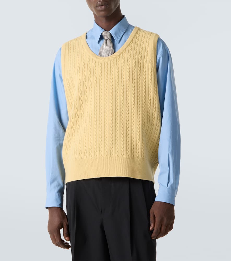 Auralee Cable-knit Wool Vest In Yellow