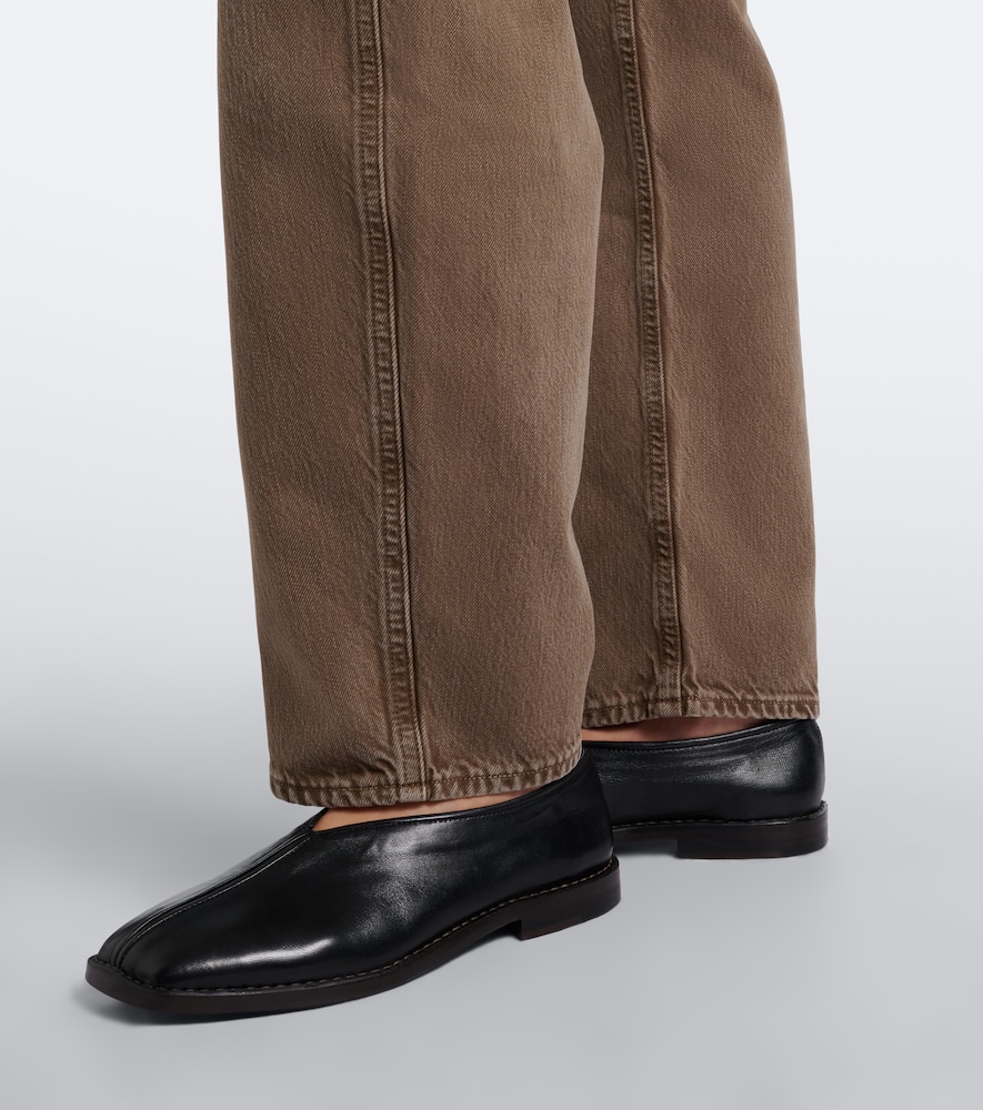 Miro Barrel-Leg Jeans