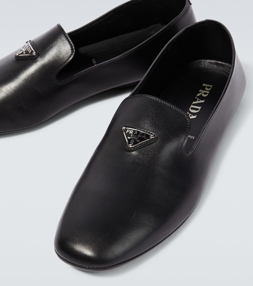Prada Versatile Round Toe Suede Loafers In Nero