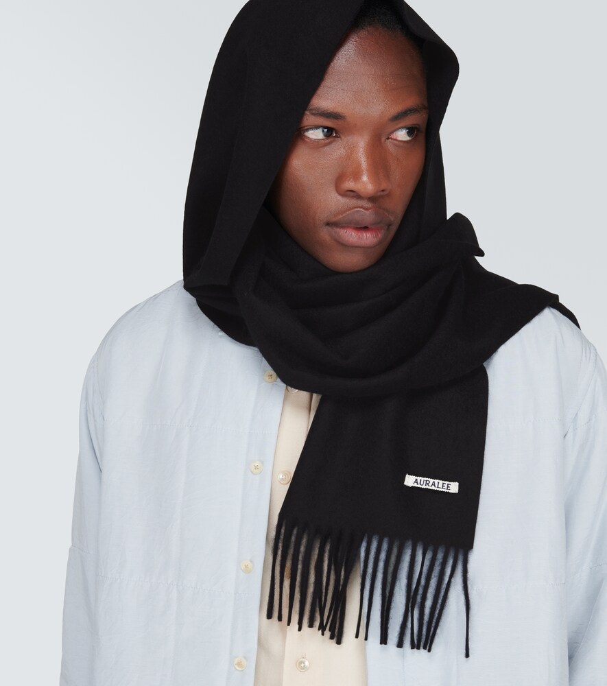 Auralee Cashmere scarf | Smart Closet