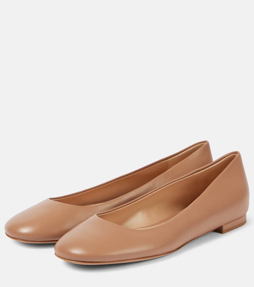 Gianvito Rossi Leather Ballet Flats In Neutrals