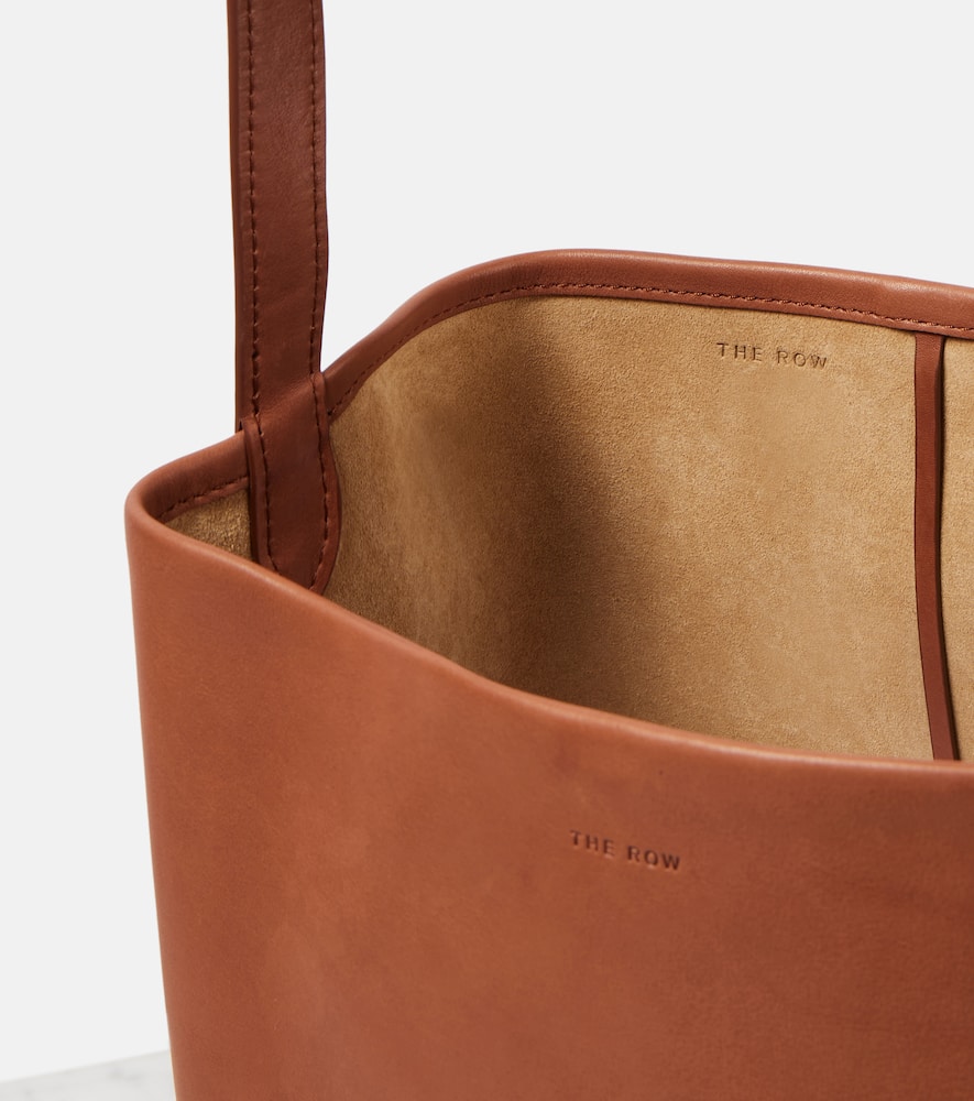 The Row Park N/s Medium Leather Tote Bag In Neutrals